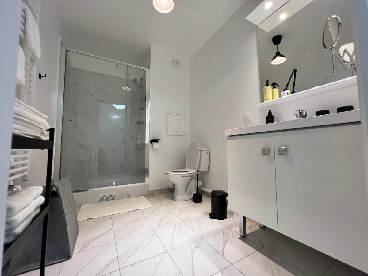 Disneyland Minimalist Lifestyle - 5 Pax Apartment เซร์ริส ภายนอก รูปภาพ