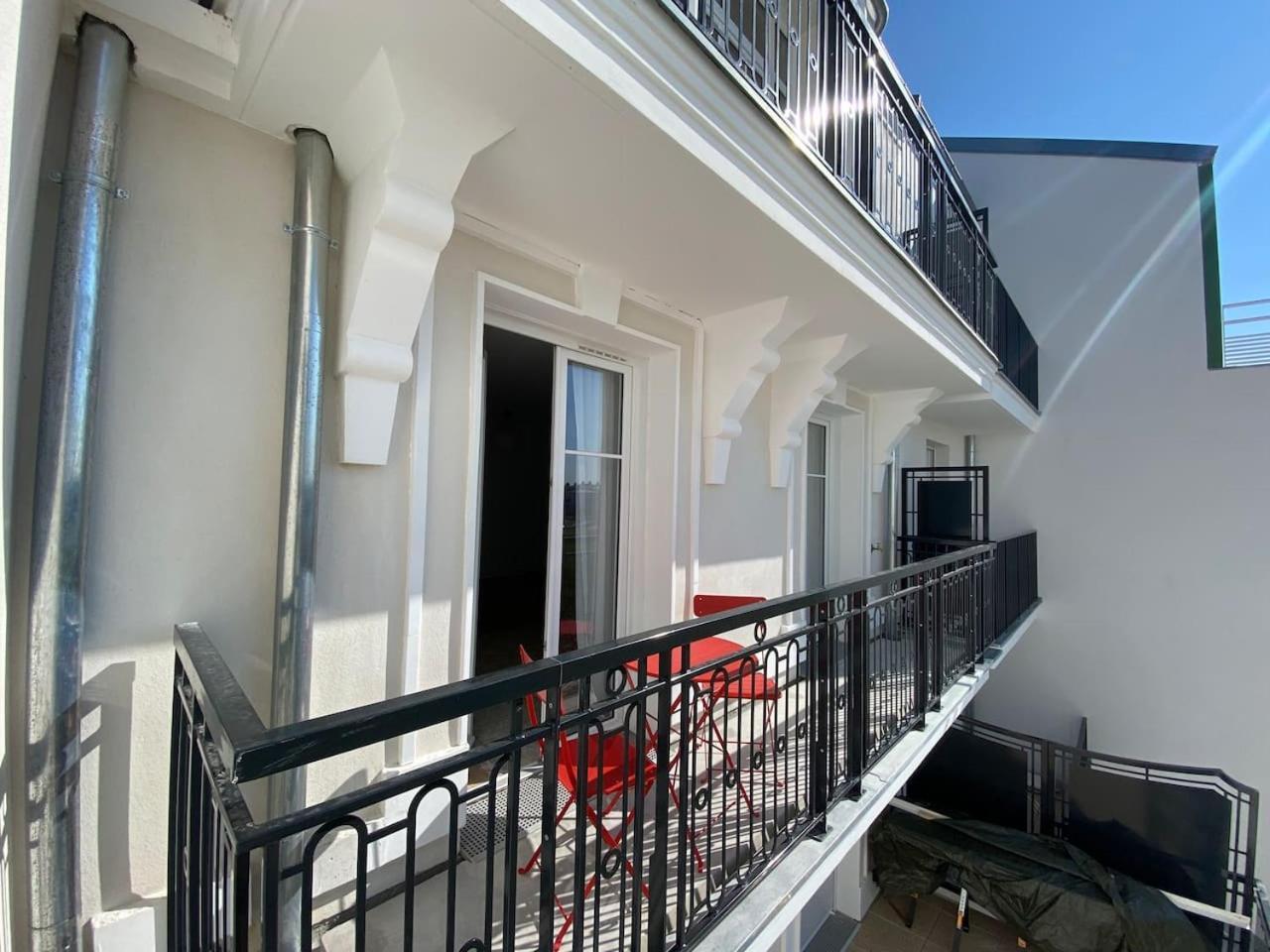 Disneyland Minimalist Lifestyle - 5 Pax Apartment เซร์ริส ภายนอก รูปภาพ